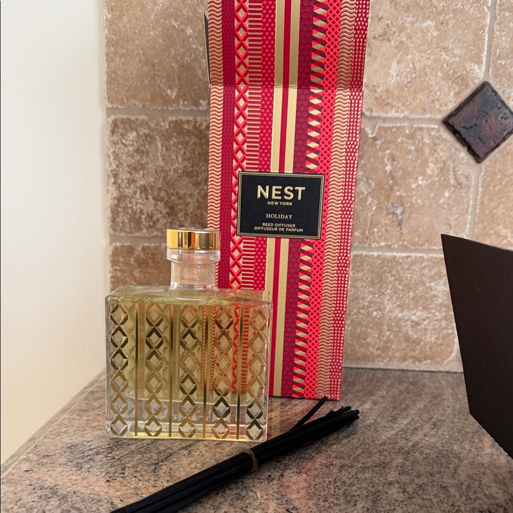 NEST Fragrances Holiday Diffuser with Red and Gold Accents